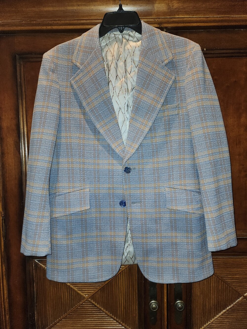 Vintage Men's Light Blue Plaid Blazer. Size 36r